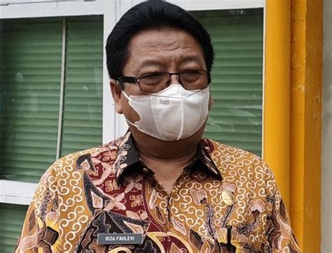 Ujian sekolah merupakan kegiatan pengukuran capaian kompetensi peserta didik yang dilakukan satuan pendidikan dengan mengacu pada standar kompetensi lulusan untuk memperoleh pengakuan atas prestasi belajar. UN Dihapus, Kelulusan Siswa Diputuskan Sekolah | Intens