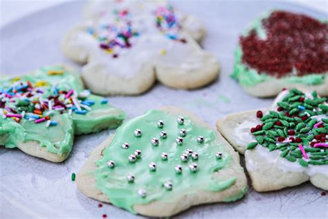 Sep 18, 2020 · our pillsbury spin on classic italian christmas cookies is the quick and easy way to feed a crowd this season, thanks to its impressive yield of 44 servings. Pillsbury Sugar Cookies | Dutch Blitz