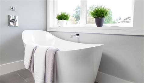 2 personen badewanne & doppelsitz badewanne. Bildquelle: © Breadmaker/shutterstock.com.com