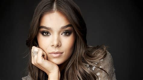 A complete violation of privacy as we are on our private. Hailee Steinfeld Singer 4k 2020, HD Celebrities, 4k ...