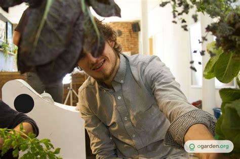 With the help of leds, you can arrange most efficient lighting for your plants. Rotating indoor garden grows up to 100 herbs and ...