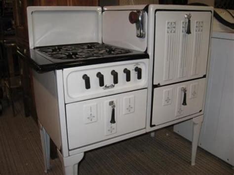 Save big on gas stoves & ranges at american freight. Magic Chef 1934 | Magic chef, Vintage refrigerator, Old stove