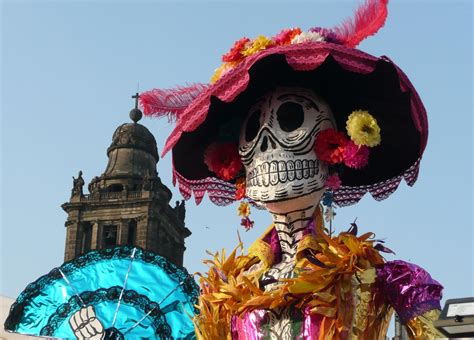 Mexico is located in one of the earth's most dynamic tectonic areas. Day Of The Dead 2020 Mexico - Dia de los Muertos