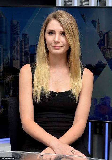 55+ Hot Pictures Of Lauren Southern Which Will Make Your Day - XiaoGirls