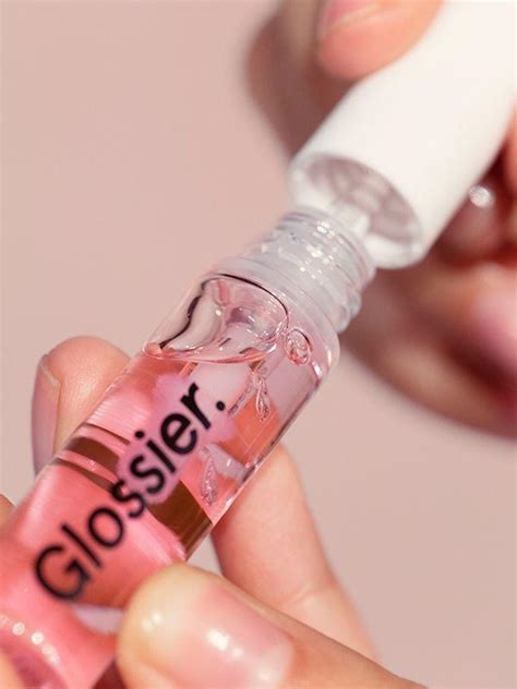 We assess the ingredients listed on the labels of personal care products based on data in toxicity and regulatory. GLOSSIER Lip Gloss 글로시에 립 글로스