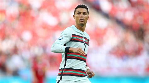 И будьте в курсе текущего счёта, авторов всех голов. Португалия - Германия - где смотреть онлайн матч Евро 2020