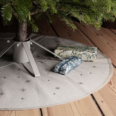 The danish company ferm living designs and manufactures contemporary furniture and. Christmas Tree Decke von ferm Living | Connox