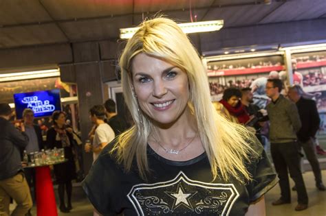 Model who's also worked as a dj and television host. Tanja Dexters reageert op vechtpartij: "Er is geen druppel b... - Het Belang van Limburg