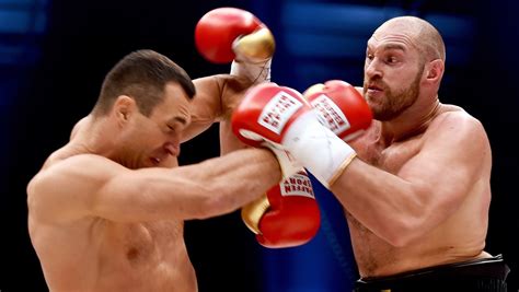 Wladimir klitschko vs tyson fury. Boxe : Fury fait tomber Klitschko