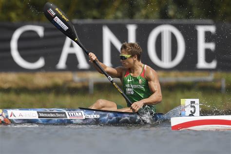 He's just 21 years of age and has been on the podium many times at international races.this young sprint kayaker from hungary is definitely one to watch out. Kopasz Bálint tartalékolva is végigverte a mezőnyt, Suba ...