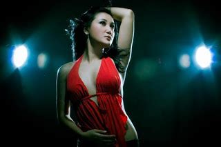 Sore ini mengajarkanku indahnya eksibisionis, ditambah aku punya burung2 kecil yg bisa kumainkan. All About Japanese Porn: Cerita Eksibisionis Tia : Slutty ...