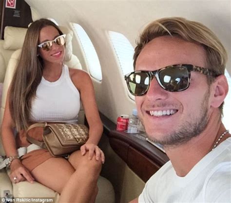 Юмтити самюэль (samuel umtiti) футбол защитник франция 14.11.1993. Ivan Rakitic soaks up the sun in Greece with wife Raquel ...