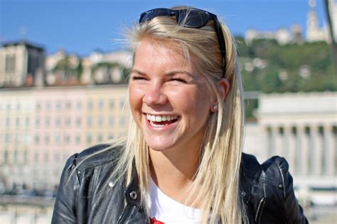 Anyway congratulations for your monumental achievement ada hegerberg, you're my new hero. Privatsponses av utstyrsgigant - Kvinnefotball - VG