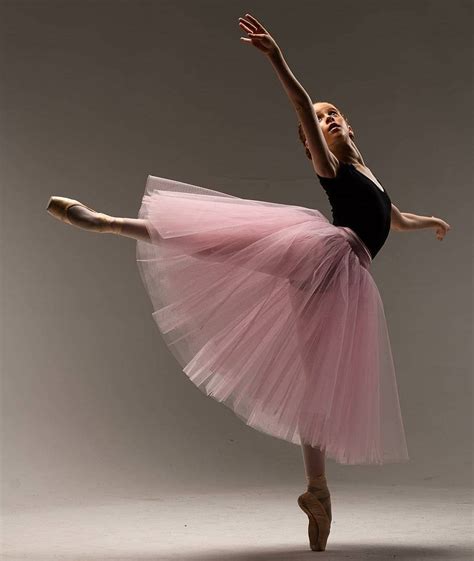 Ballerina... | Ballerina poses, Ballerina, Poses
