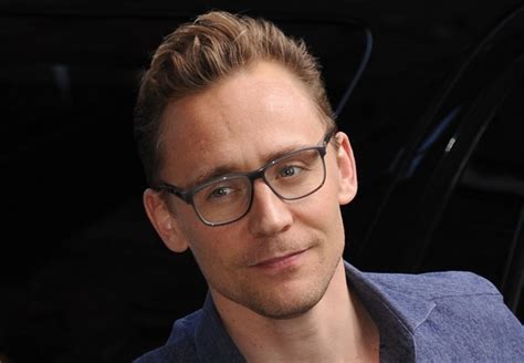 Самые новые твиты от tom hiddleston (@twhiddleston): Tom Hiddleston: Diese Frau hat er überzeugt!