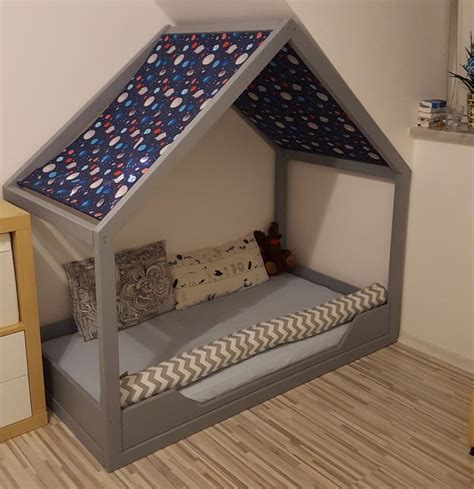 Bei der wickelkommode oder der babywiege sind einige sicherheitsaspekte zu beachten, wenn sie kindermöbel selber bauen! Cooles Kinderbett Selber Bauen / Freistehende Mauer Bauen ...