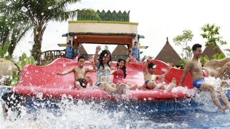 Wahana air yang ada di sini juga cukup lengkap sehingga anak akan merasa puas bermain di water park ceria. Tiket Masuk Waterpak Ceria 2021 : 10 Kolam Renang Di Depok ...