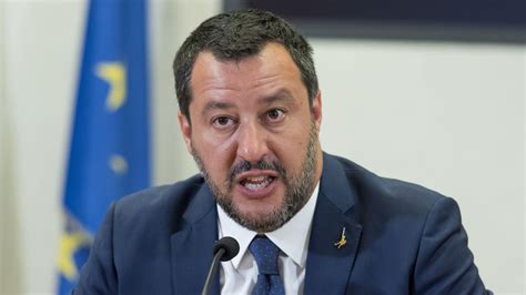«persone ammassate, ma chiudono luoghi sicuri e controllati». Italy's Salvini embroiled in Russian scheme to aid League party - Axios