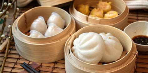 Tambahkan saus tiram dan kecap 6. Resep Bakpao Isi Daging Babi