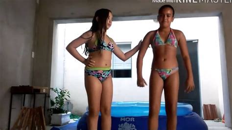 Laura e flávia em pulos na piscina. Desafio da piscina challenge pool best friends # 13 ...