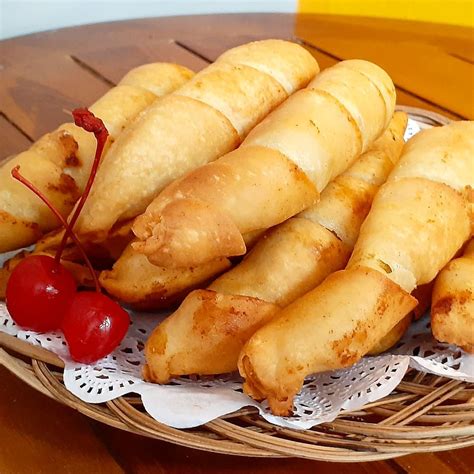 #originalresepbersamastfyani#pastelrenyah#pasteltidakberminyakhai, saya share ya pastel yang enak renyah hasil otak atik perpaduan bahan. Resep Molen Renyah Anti Gagl : Apalagi jika disantap ...