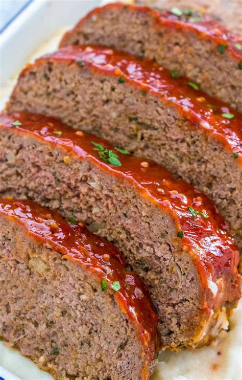 Add 1/2 of a cup of each diced tomatoes and chopped spinach. 2Lb Meatloaf Recipie - Easy Meatloaf Recipe Good Meatloaf ...