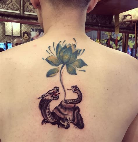 Hình xăm ở ngực nữ hình con mèo rất đáng yêu. Hình xăm đẹp ở lưng cho nam - Mini Tattoo trong 2021 ...