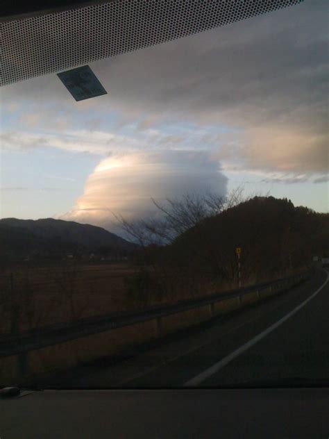 The site owner hides the web page description. 【地震雲？】仙台でなんか凄い雲が発生してたと話題に （画像 ...