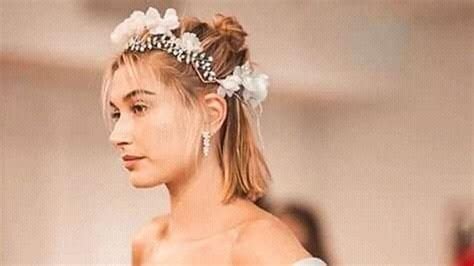 Mereka sabar menghadapi sekian banyak pelanggan yang datang. Pelayan Restoran Merasa Dijutekin, Hailey Baldwin Minta Maaf