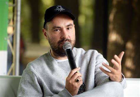 Nie mając miłości boimy się, że nigdy jej już nie znajdziemy. #jakub zulczyk. Jakub Żulczyk do katolików: Zależy Ci na kościele? Dbaj o niego, leniu - Antyradio.pl