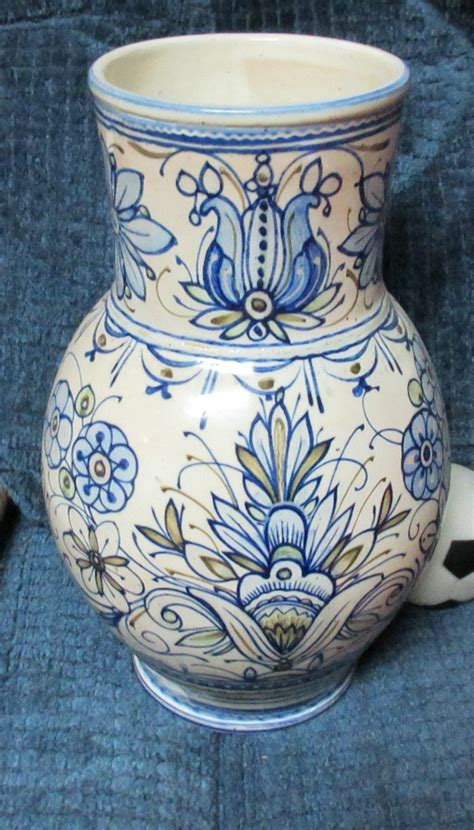 Free shipping on orders over $25.00. Pottery Pitcher, can anyone give me an idea re design or ...