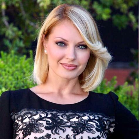 «nulla di strano, il problema è la fidanzata valentina». Manila Nazzaro: debutto positivo come conduttrice in tv