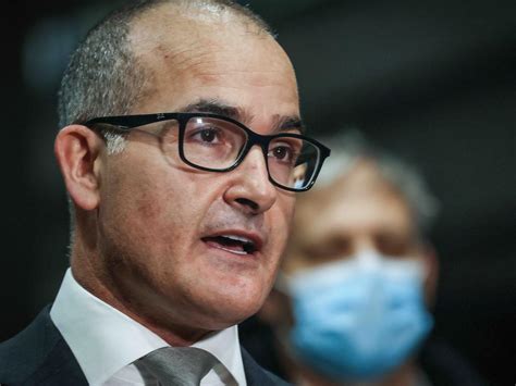 Victoria's covid hotline crashes after 77,000 calls in 15 minutes, state to enter lockdown at midnight — as it happened by simon smale and jessica riga Coronavirus Victoria: 4 new local Covid cases as lockdown set to end | Herald Sun