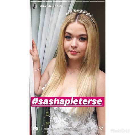 Marina ruy barbosa parecia ter a melhor das intenções ao deixar um comentário sobre o casamento de sasha meneghel e joão figueiredo. Casamento de sasha Pieterse e Hudson | Pretty Little Liars ...