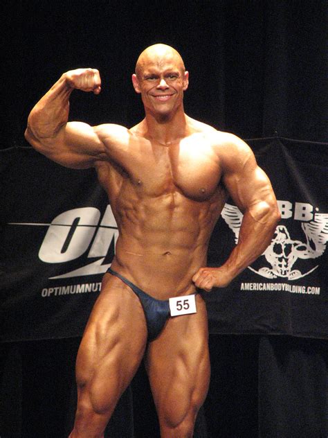 How does muscle grow in the body? Bodyspace Junction: Bald muscle gods