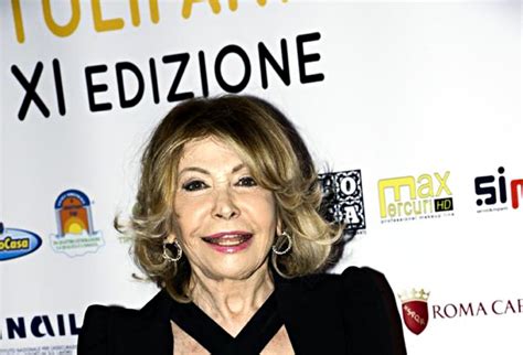 Select from premium paola quattrini of the highest quality. Intervista a Paola Quattrini: "A 74 anni sono pronta per ...