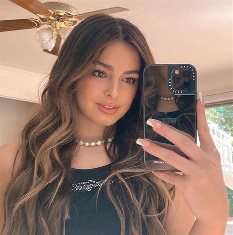 Последние твиты от addison rae (@xdelusionxx). Download Addison Rae Graduation Pics