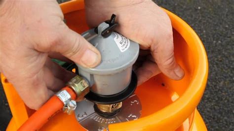 Proses memasang gas yang baik dan benar juga jadi kunci utama yang dapat menghindarkan dari bahaya ledakan gas dan. Ada Masalah Kepala Gas Longgar, Segera Buat Begini Untuk ...