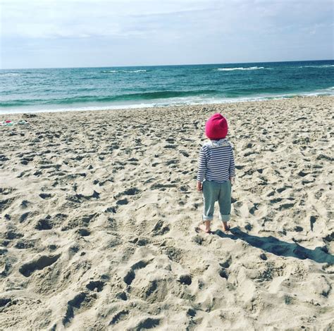 Wir zeigen dir wo es die besten nacktbadestrände auf sylt gibt. Pfingsten auf Sylt, Lulu am Strand - Mami und Goer