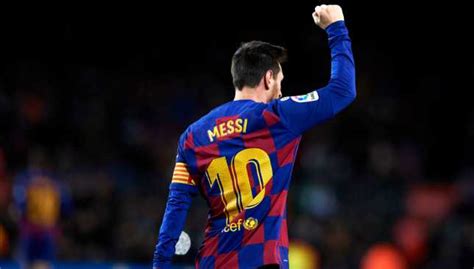 منتخب الارجنتين، هو ممثل الأرجنتين الرسمي في رياضة كرة القدم، وقد تأسس الاتحاد الأرجنتيني لكرة القدم في عام 1893 منتخب الارجنتين لكرة القدم. مونديال 2022: ميسي يعود لقيادة منتخب التانغو | يومية ...