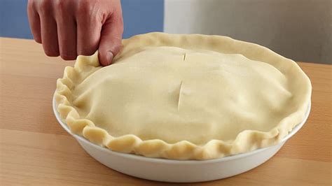 Roll out smaller dough disk between two sheets of waxed paper. How to Make Apple Pie - Pillsbury.com