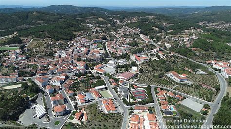 The detailed satellite map represents one of many map types and styles available. A Terceira Dimensão: Proença-a-Nova