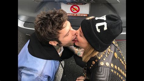 Maybe you would like to learn more about one of these? TUTTI I BACI TRA FEDEZ E CHIARA FERRAGNI |+18|-Momenti ...