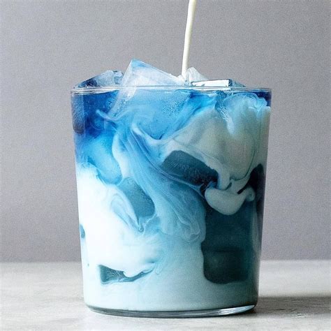 Then, add in water and dried butterfly pea flower in a saucepan. What is Blue Matcha | Butterfly pea flower tea, Flower tea ...