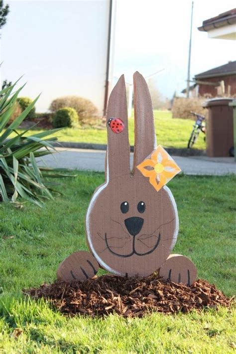 Wer einen osterhasen aus holz vor der eingangstür oder im garten postieren möchte, der. 28 Osterdeko Ideen zum Basteln mit Holz, Papier und Pappe ...