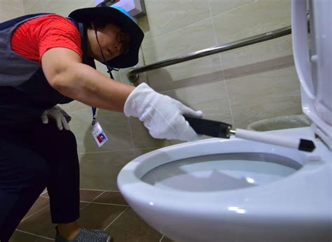 Video shows man placing a video camera in toilet before hiding it behind a bin. Seoul Public Toilets To Be Checked Daily For Hidden ...