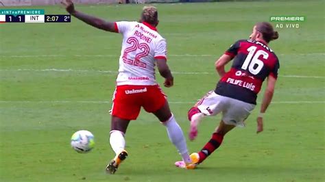 96 em 27 de abril de 2021, fez 2 na vitória do flamengo por 4 a 1 sobre o unión la calera, válido pela 2 a rodada da libertadores. Árbitros internacionais dizem que Rodinei foi expulso ...