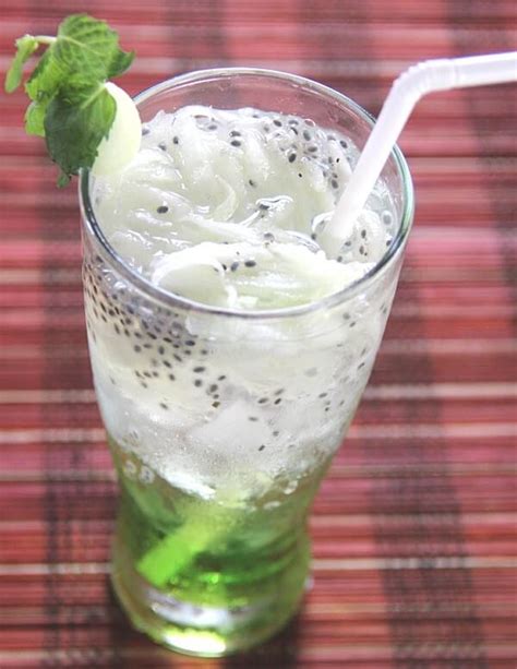 Resep cara bikin punch timun berbintik enak, minuman dingin untuk mengusir gerah Cara Membuat Es Timun Serut Tanpa Sirup / Resep Es Timun ...