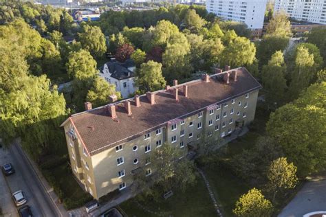 Slottsvägen 14 A-C Solna - Fastigheter - Fastighets AB Väderholmen