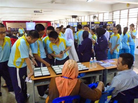 Dicatat oleh zahari rusdi di 1:23 pg. Sekolah Menengah Kebangsaan Air Itam (SMART) : Pameran ...